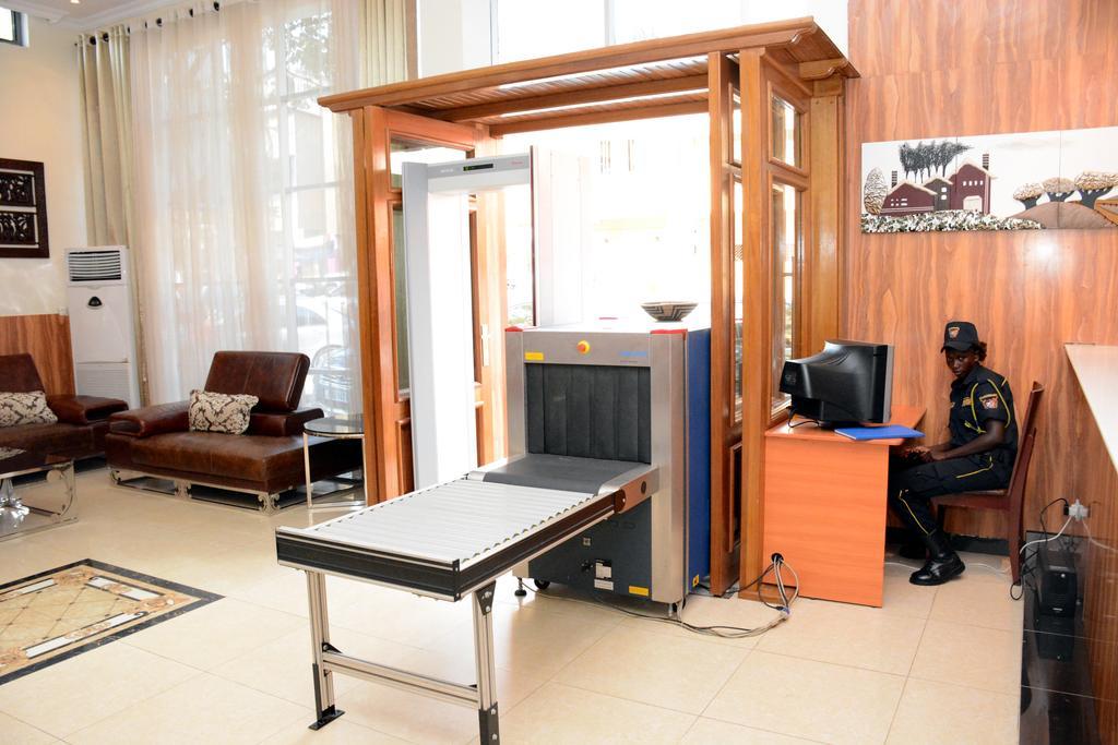 La Posh Hotel Kigali Esterno foto